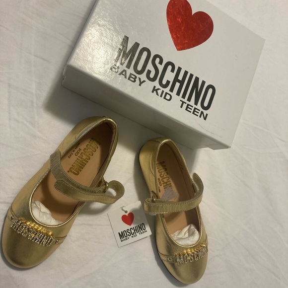 Moschino - Picture 2 of 12